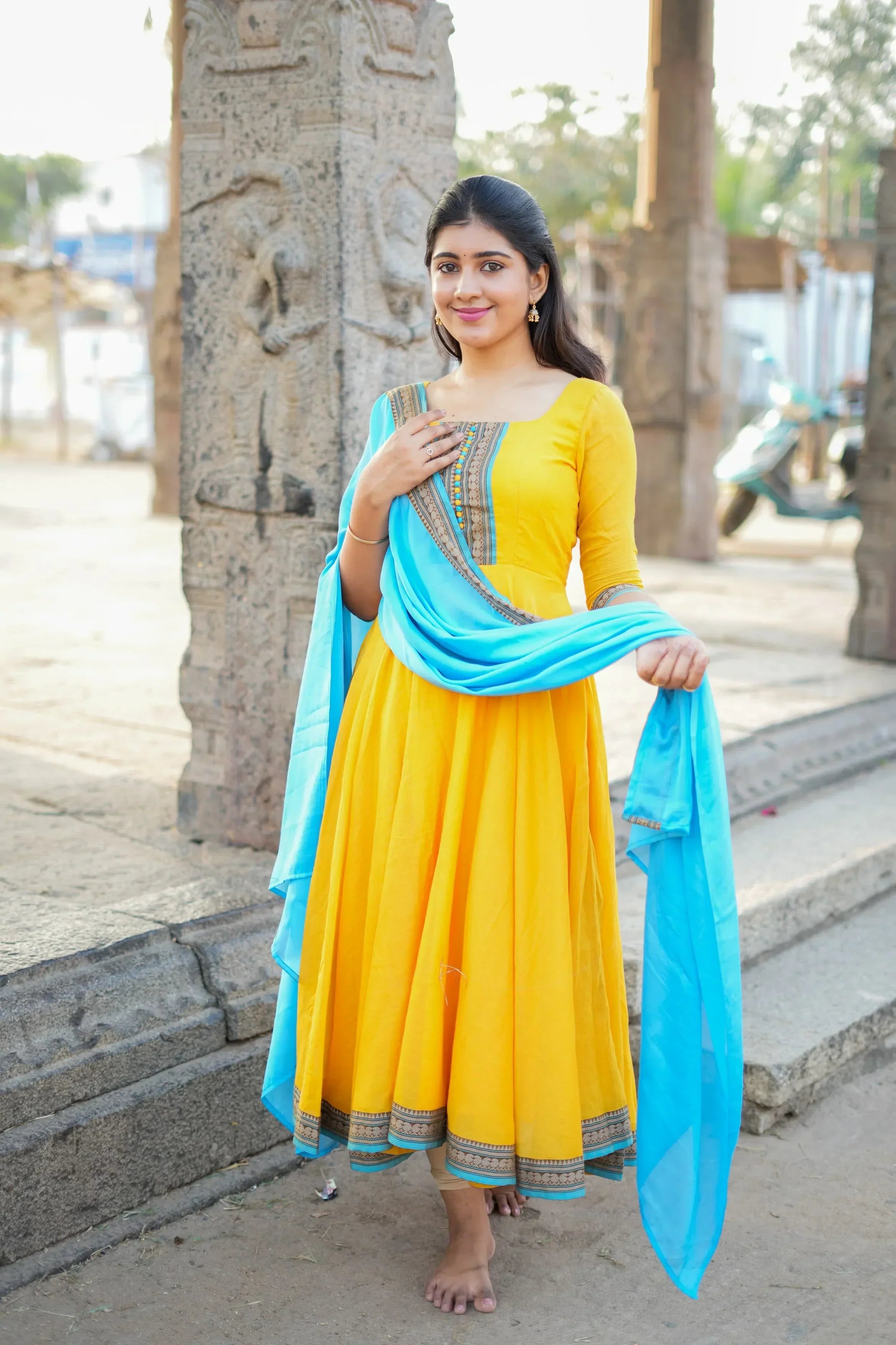 Ojasvi Handwoven Cotton Anarkali Set