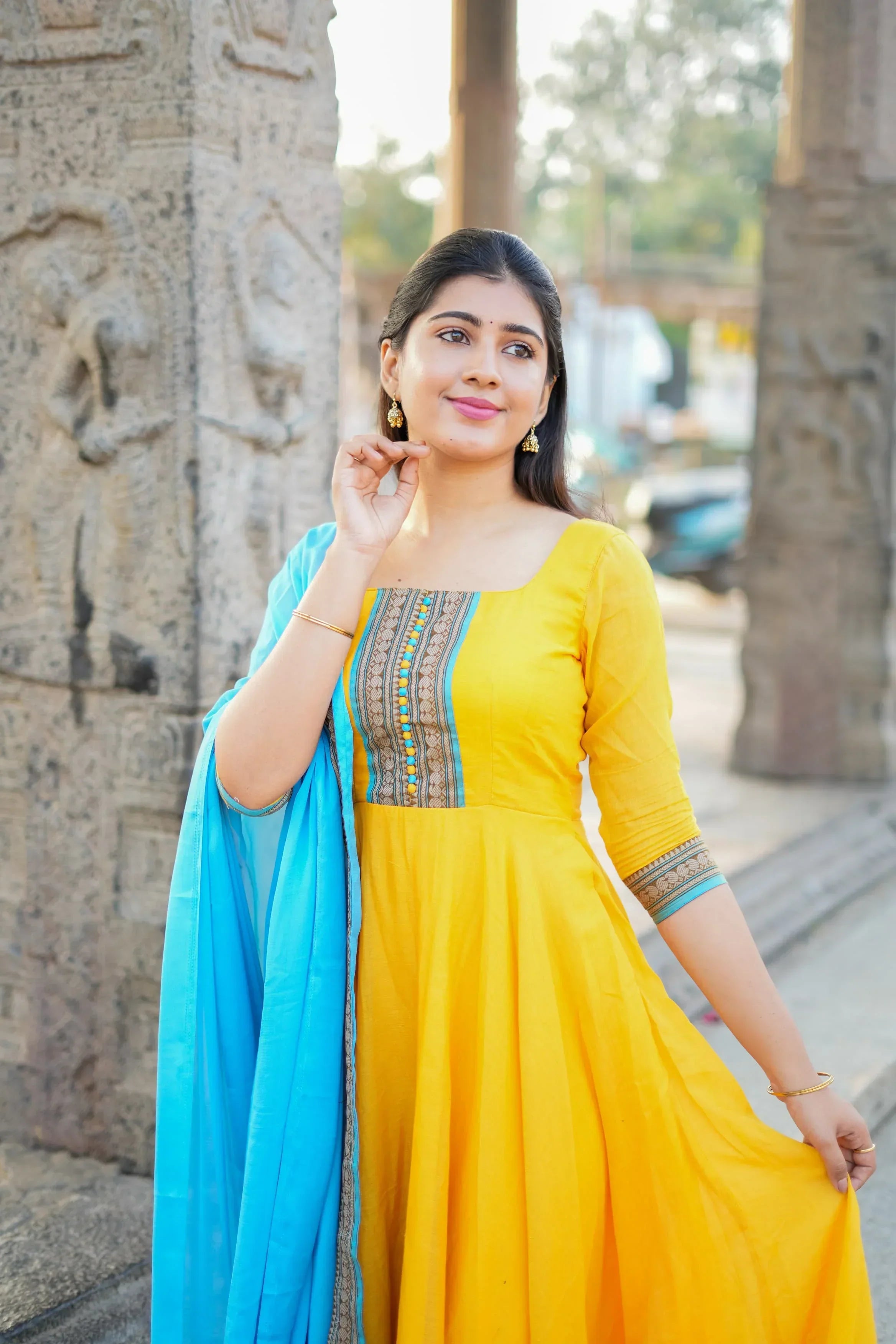 Ojasvi Handwoven Cotton Anarkali Set