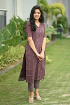 Mystic Grape Kurtaset