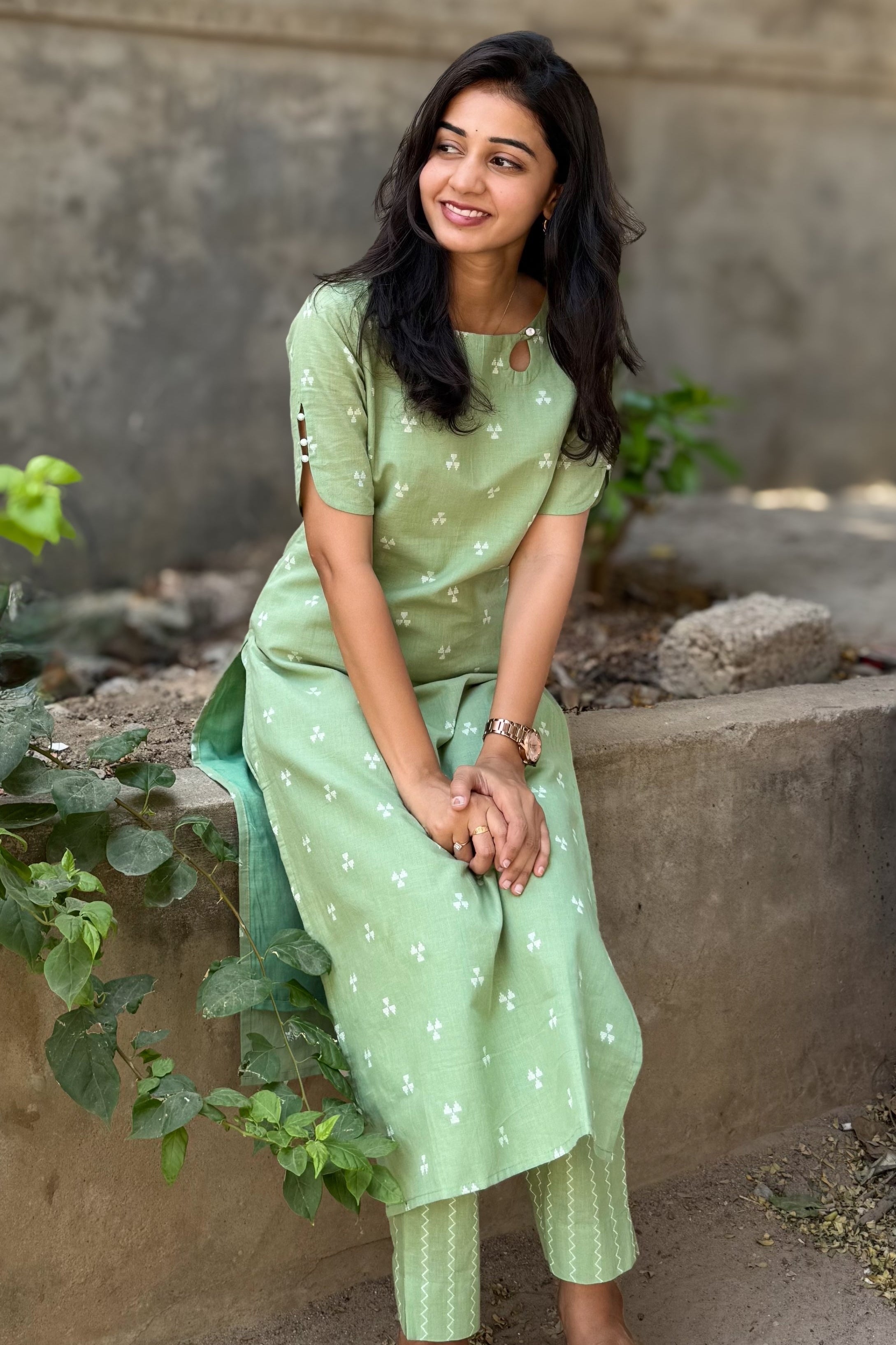 Mint Thread Kurtaset