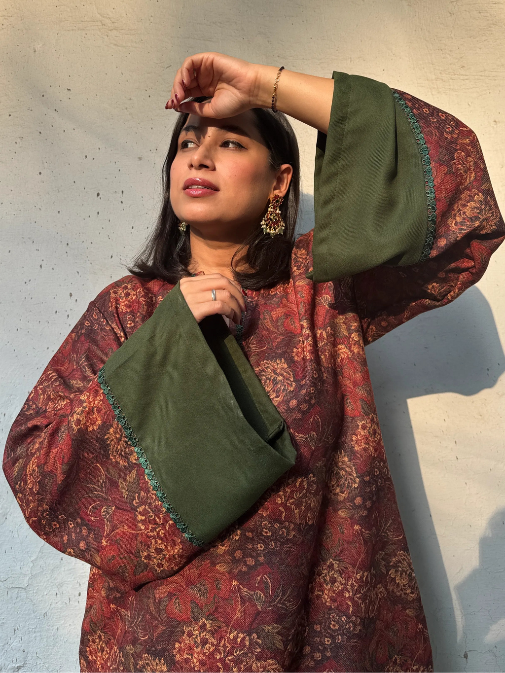 Zoya Winter Bageecha Pashmina Farshi Set